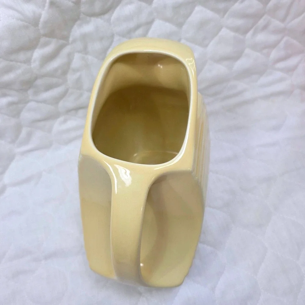 Vintage Fiesta Disc Pitcher Pale Yellow Homer Laughlin Ceramic Art Deco USA
